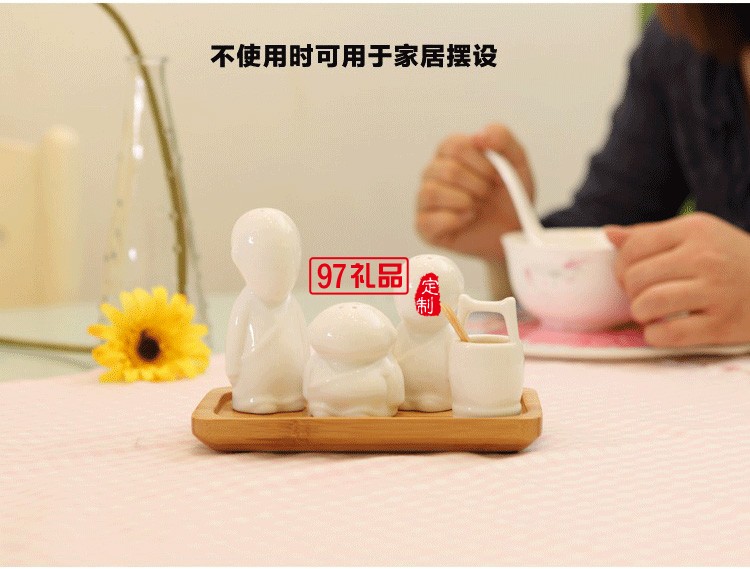 創(chuàng)意調(diào)味瓶 三個(gè)和尚陶瓷調(diào)味罐定制公司廣告禮品